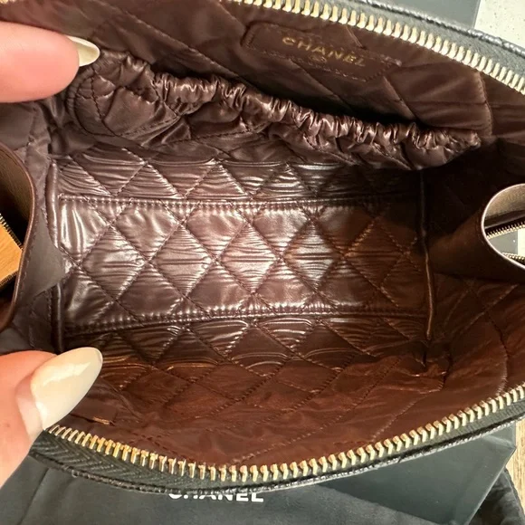 FULL SET - CHANEL Black Caviar Quilted Zipped Cosmetic Case - Picture 4 of 13